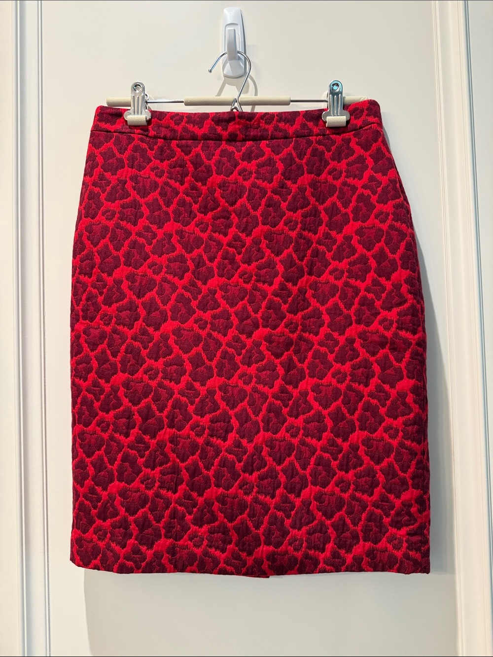 TALBOTS | Red & Maroon Leopard Pencil Skirt - Size 10 Petite